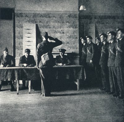 पे परेड, 1941 द्वारा सेसिल बीटन