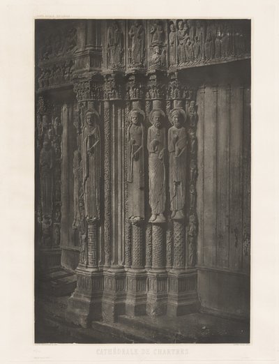 प्लेट XIII - चार्ट्रेस कैथेड्रल, शाही प्रवेश द्वार के केंद्रीय द्वार में मूर्ति स्तंभ द्वारा चार्ल्स नेग्रे, आंद्रे जैमेसो