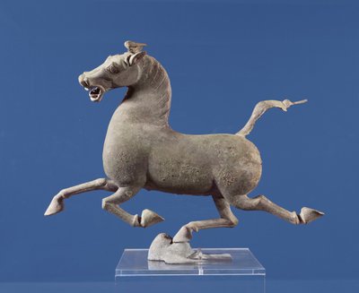 वू-वेई, कंसु, पूर्वी हान राजवंश (कांस्य) में मकबरे से एक खुर वाले घोड़े को एक निगल के साथ बांधते हुए द्वारा Chinese School