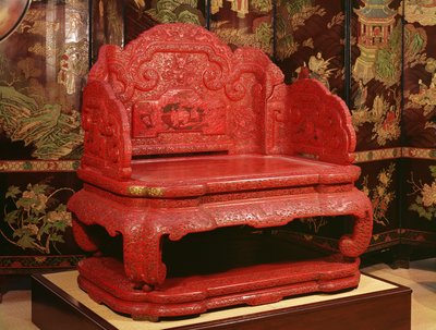 सम्राट चिएन लुंग (1711-99) का सिंहासन (नक्काशीदार लाल लाख) द्वारा चीनी स्कूल