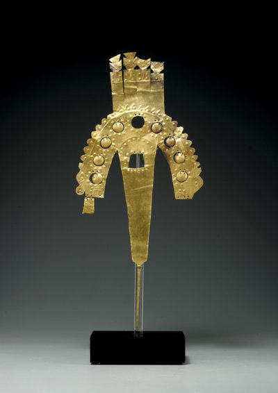 एक हुआरी गोल्ड प्लम आभूषण, साउथ कोस्ट, c.700-1000 (सोना) द्वारा संस्कृति हुरी