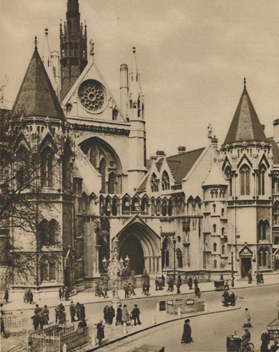 एसेक्स स्ट्रीट के कोने पर एक खिड़की से रॉयल कोर्ट ऑफ जस्टिस, c1935। द्वारा डोनाल्ड मैकलेश