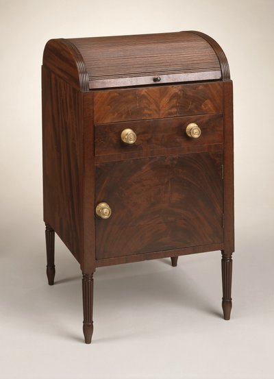 तम्बौर ड्रेसिंग टेबल, 1795-1810 (महोगनी और ट्यूलिप चिनार) द्वारा डंकन फ़िफ़