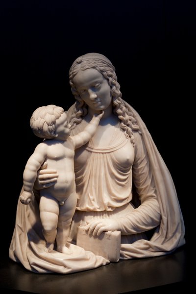 वर्जिन एंड चाइल्ड, c.1525, कैथेड्रल ट्रेजरी, सेंट माइकल और सेंट गुडुला कैथेड्रल (मेटलवर्क) द्वारा डच स्कूल