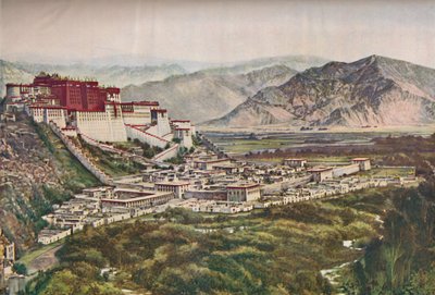लिहास रेड-वॉलड पैलेस सेट की फुलिंग क्लिफ्स बिल्कुल अपने हिल पर, c1935 द्वारा ENA