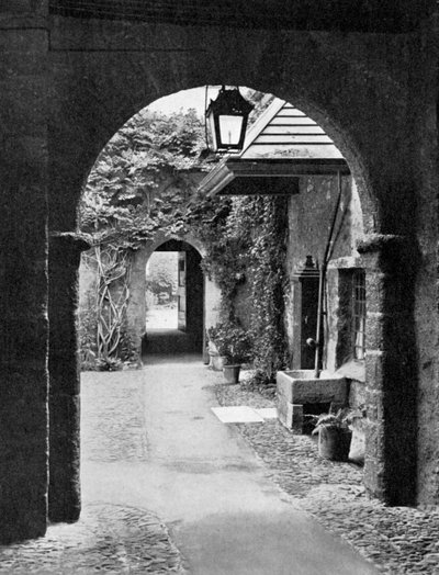 एक्सेटर कैथेड्रल, डेवोन, 1924-1926 के पूर्वजों में पुरानी अदालत द्वारा ई। कमीने