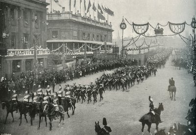 नेवल आकस्मिक क्रॉसिंग लंदन ब्रिज साउथवार्क, लंदन, 1897 में। द्वारा ई। और एस। वुडबरी