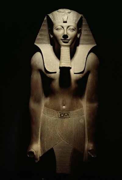 टूथोसिस III (c.1490-39 ईसा पूर्व) (बेसाल्ट) द्वारा Egyptian 18th Dynasty