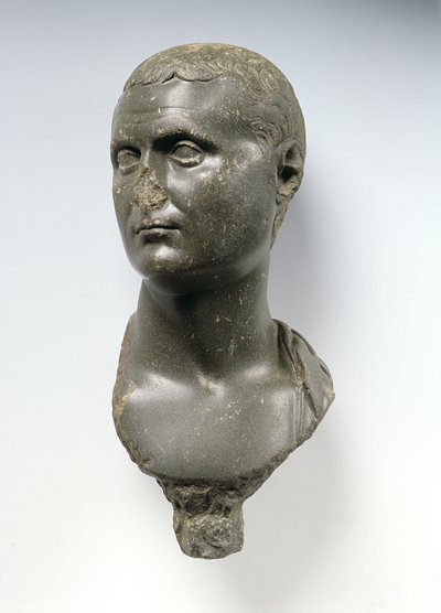 रोमन नोबलमैन का बस्ट, जिसे मार्क एंथोनी (c.82-30BC) कहा जाता है, संभवतः अलेक्जेंड्रिया, मिस्र से, 50 ईसा पूर्व - 50 ईस्वी (विद्वान) द्वारा मिस्र का टॉलेमिक काल