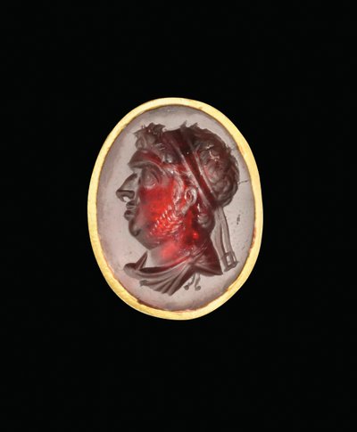टॉलेमिक शासक, शायद टॉलेमी IX, सोटर II, 2 के उत्तरार्ध में - पहली शताब्दी ईसा पूर्व के शाही चित्र के साथ हेलेनिस्टिक इंटैग्लियो रिंग द्वारा मिस्र का टॉलेमिक काल