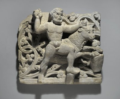 हेराक्लीज़ ऑक्सीरहाइन्चस से एक बैल के रूप में ऐश्लोस को मारता है, c.300-500 (चूना पत्थर) द्वारा मिस्र का स्कूल