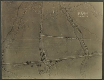 WWI की खाइयों के साथ हवाई तस्वीर, 1917 द्वारा अंग्रेजी फोटोग्राफर