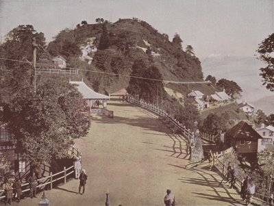 बैंडस्टैंड, दार्जिलिंग (रंगीन फोटो) द्वारा अंग्रेजी फोटोग्राफर