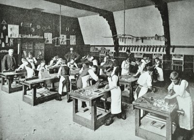 बढ़ईगीरी कक्षा, 1896 द्वारा अंग्रेजी फोटोग्राफर
