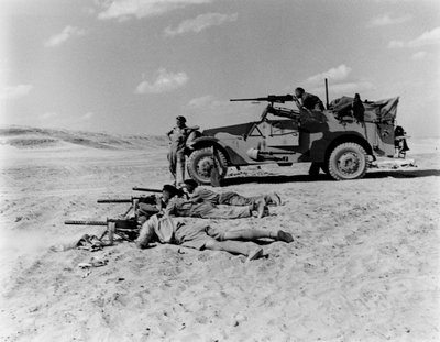 मेजर WHJ सेल, 1943 द्वारा संकलित एक एल्बम से स्थानीय संरक्षण द्वारा अंग्रेजी फोटोग्राफर
