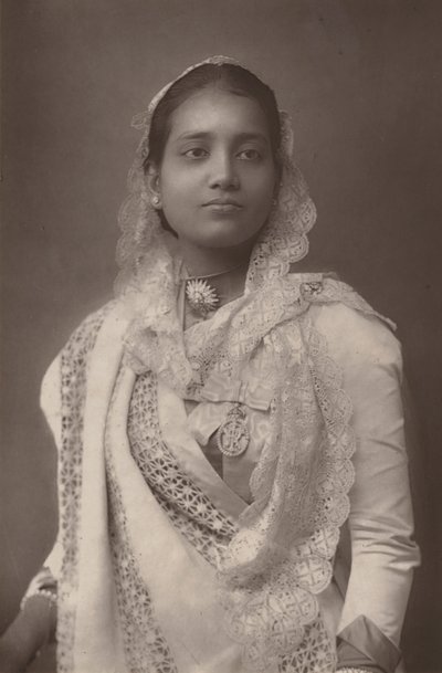 The Maharani of Kuch Behar  द्वारा अंग्रेजी फोटोग्राफर