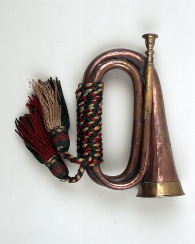 बिगुल, 1954 (तांबा) द्वारा English School
