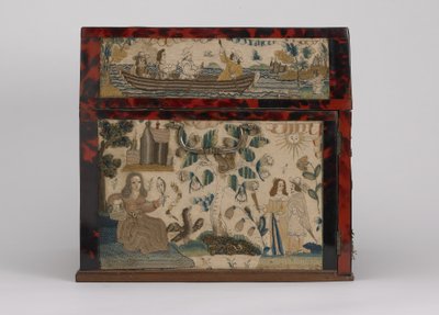 कशीदाकारी कास्केट, c.1660 (रेशम, कैनवास, लकड़ी, कछुआ और चांदी की कलगी) द्वारा English School
