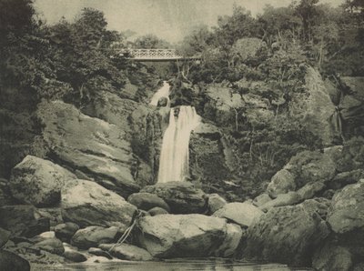 इनवर्सनाइड फॉल्स, लोच लोमोंड (क्रोमोलिथो) द्वारा अंग्रेजी स्कूल