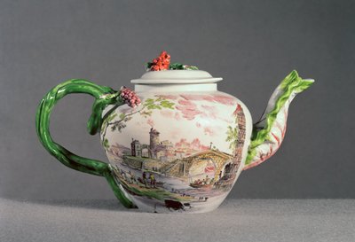 लॉन्गटन हॉल चायदानी, c.1755 (चीनी मिट्टी के बरतन) द्वारा English School
