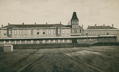  द्वारा अंग्रेजी स्कूल