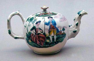 स्टाफ़र्डशायर नमक-घुटा हुआ चायदानी सजाया एन फेमिल गुलाब, c.1770 (सिरेमिक) द्वारा अंग्रेजी स्कूल
