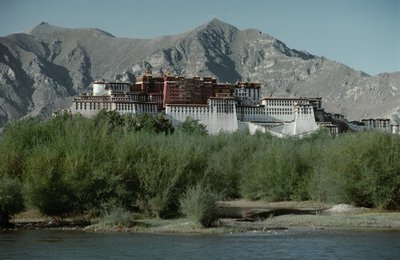  द्वारा एरिच लेसिंग