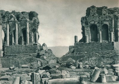 ग्रीक थियेटर का स्टेज, ताओरमिना, सिसिली, इटली, 1927 द्वारा यूजेन पोपेल