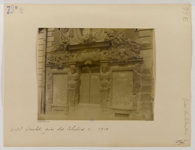 दरवाजा, सड़क का अग्रभाग, Hôtel de Fieubet (Hôtel de la Valette, Massillon स्कूल), 2 quai des Célestins, 4th arrondissement, पेरिस द्वारा यूजेन एटगेट