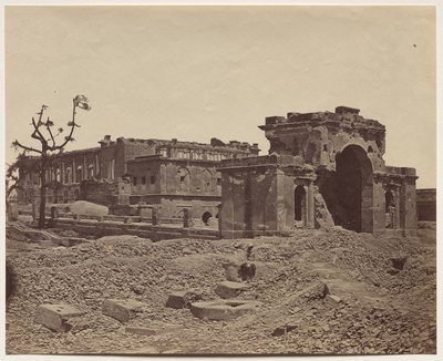 रेजीडेंसी के अंदर गेटवे और बैंक्वेटिंग रूम, गैरीसन द्वारा अस्पताल के रूप में उपयोग किया जाता है द्वारा फेलिस ए बीटो