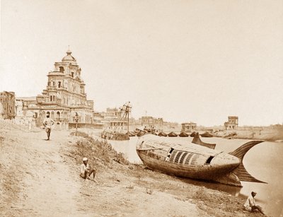 भारतीय विद्रोह, 1858 के दौरान गुमटी, लखनऊ में राजा की नाव के साथ छत्र मंजिल महल का दृश्य द्वारा फेलिस बीटो