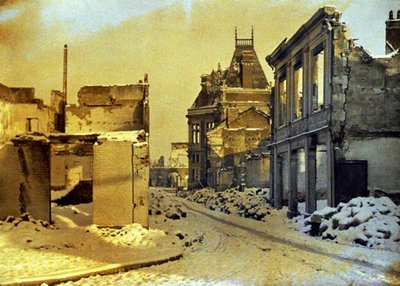 चूनी, ऐस्ने, फ्रांस, 1917 (ऑटोक्रोम) द्वारा फर्नांड क्विल