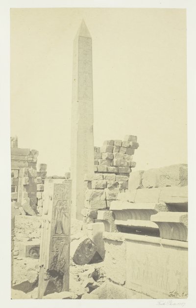 ओबिलिस्क और ग्रेनाइट लोटस कॉलम, कर्णक, 1857। द्वारा फ्रांसिस फ्रिथ
