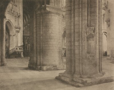 कैमरा वर्क: एली कैथेड्रल: अक्रॉस नेव एंड ऑक्टागन, 1903। द्वारा फ्रेडरिक हेनरी इवांस