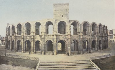 Arles, एम्फीथिएटर, बाहरी दृश्य द्वारा फ्रेंच फोटोग्राफर