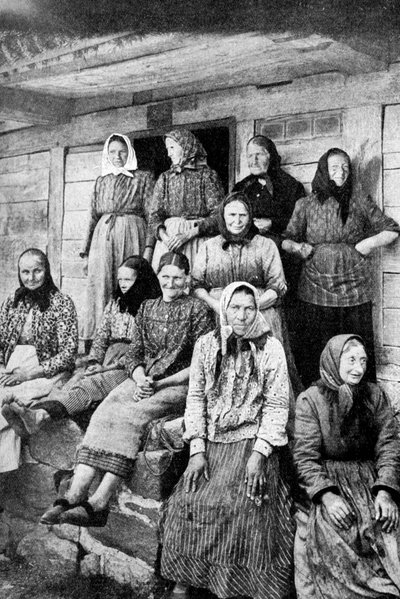 भूमि पर काम करने वाली महिलाएँ, पूर्वी प्रशिया, 1922। द्वारा जॉर्ज हेकेल