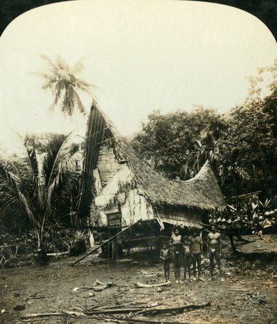ए नेटिव हट, सरीबा, ब्रिटिश न्यू गिनी, c1909। द्वारा जॉर्ज रोज़