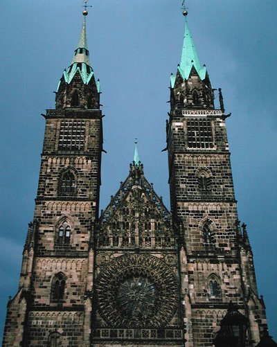 St .orenzkirk के पश्चिम मोर्चे पर गुलाब की खिड़की द्वारा जर्मन स्कूल