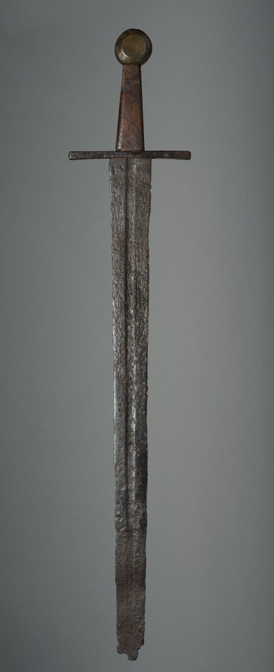 तलवार, c.1350 (लोहा, लकड़ी की पकड़ और पीतल के पोमेल प्रतिस्थापन) द्वारा जर्मन स्कूल