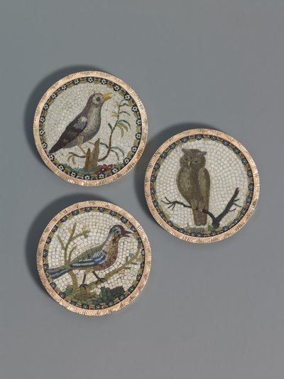 तीन बटन, c.1775 (सोना और micromosaic) द्वारा जियाकोमो (कार्यशाला) राफेल्ली