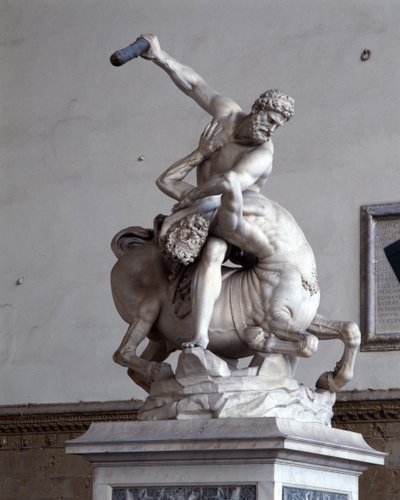 हरक्यूलिस किलिंग द सेंटौर (मार्बल) (353893-4 भी देखें) द्वारा Giambologna