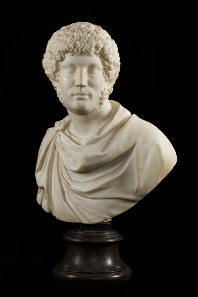 यंग मैन के रूप में सम्राट हैड्रियन की बस्ट, c.1590 (संगमरमर) द्वारा Giovanni Battista Caccini