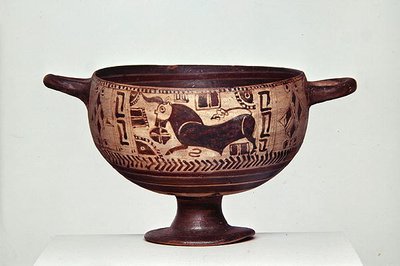 ब्लैक-फिगर कोटिल, c.600-500 ईसा पूर्व (सिरेमिक) (307545 और 307546 भी देखें) द्वारा यूनानी