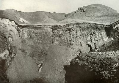 फ़ूजी-सैन का पवित्र गड्ढा, 1910। द्वारा हर्बर्ट पोंटिंग