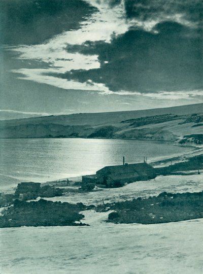 केप इवांस में शीतकालीन क्वार्टर, c19101913, 1913 द्वारा हर्बर्ट पोंटिंग