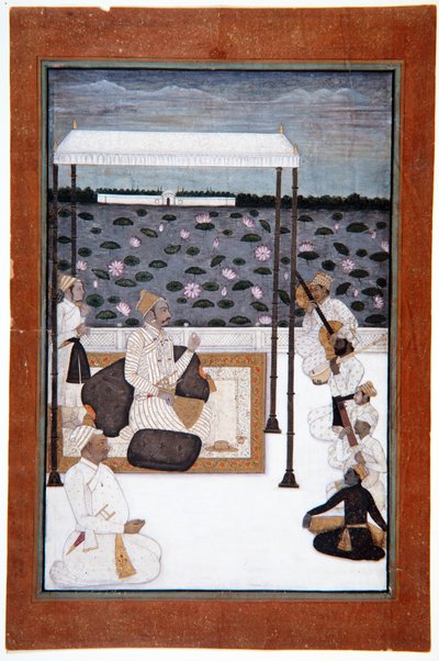 एक रईस एक झील के किनारे एक छत पर चंदवा के नीचे संगीत सुनता है, c.1680 (कागज पर अपारदर्शी wc और सोना) द्वारा इंडियन स्कूल