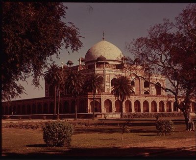 हुमायूँ का मकबरा (1507-56), 1570 में बनाया गया (फोटो) द्वारा इंडियन स्कूल