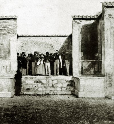 Pompei की यात्रा पर Giuseppe Fiorelli के साथ Giuseppe Garibaldi द्वारा इतालवी फोटोग्राफर