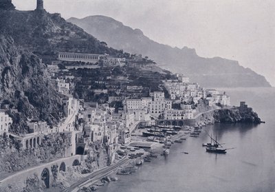 इटली: अमाल्फी (बी/डब्ल्यू फोटो) द्वारा इतालवी फोटोग्राफर