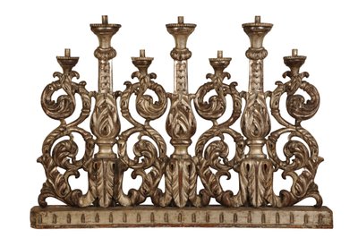 बड़े पैमाने पर सिल्वर गिल्ट कैंडल होल्डर, c.1800 (सिल्वर गिल्ट) द्वारा इतालवी स्कूल